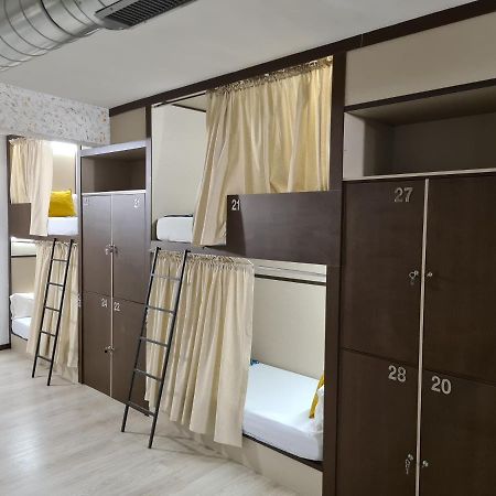 Hostel M-A Rooms Mate Madrid Luaran gambar