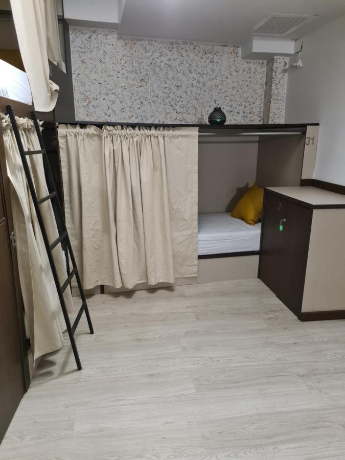 Hostel M-A Rooms Mate Madrid Luaran gambar